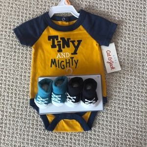Newborn onesie and booties